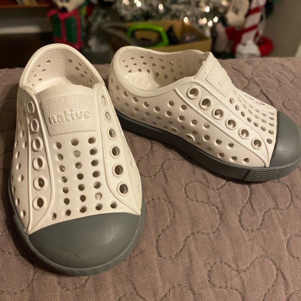 Native Baby Shoes - Size 4